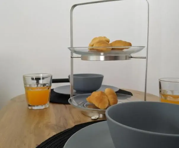 My - Entire House In The Center Of 地拉那